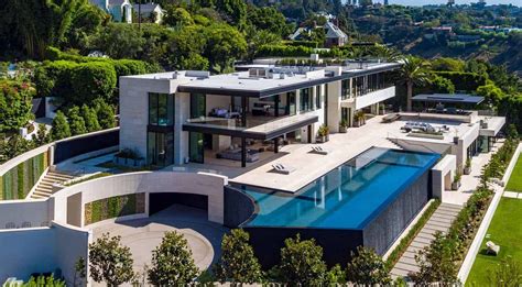Jaw Dropping Dream Home Overlooking The Los Angeles Skyline With Images Luxury Homes Dream