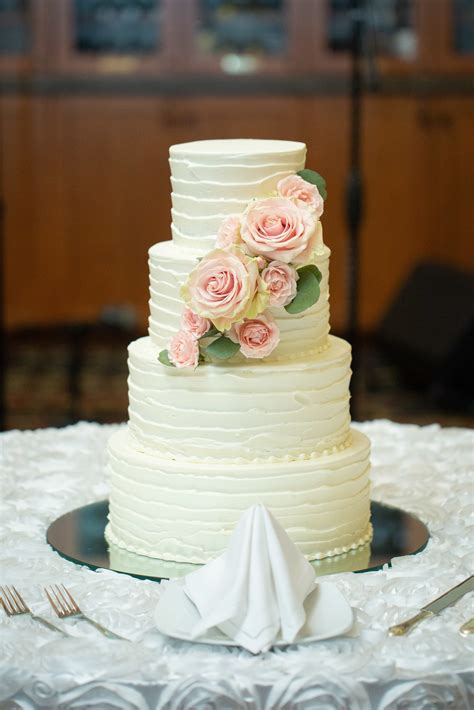 Rustic Buttercream Wedding Cake
