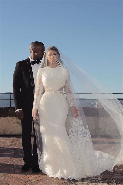 Kim Kardashian Dévoile Une Image Inédite De Son Mariage Avec Kanye West Vogue France