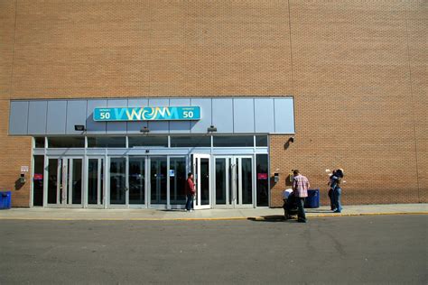 West Edmonton Mall — Entrance 50 Simon Law Flickr