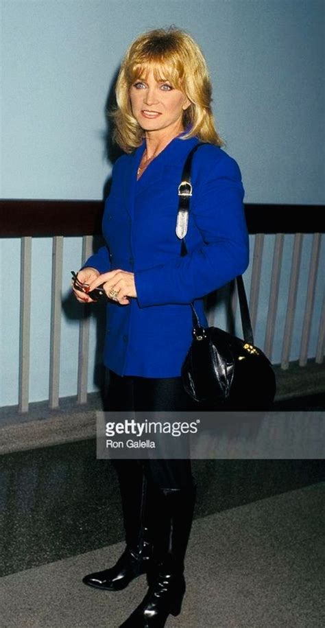 ● barbara mandrell was born on december 25, 1948 (age 72) in houston, texas, united states ● she is a celebrity singer ● barbara mandrell's height is 5 ft 1 in (1.57 m). Pin by Toxic☠Glam💋 on Barbara Mandrell | Fashion, Style ...