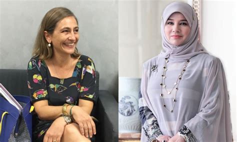 Again, i'm assuming they needed a grand design to match the high position of the permaisuri agong among the other queens of malaysia. Raja Permaisuri Agong Comments On Dutch Designer's Baju ...