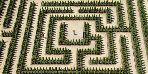 14 Of The Most Epic Confusing And Beautiful Mazes On Earth Huffpost