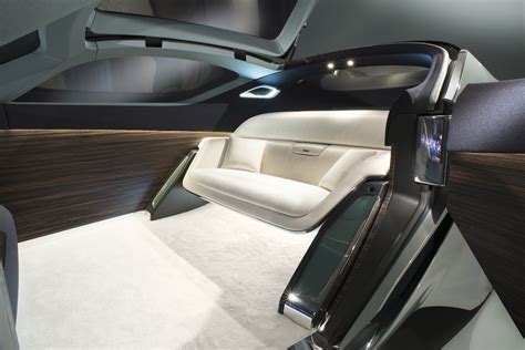 The Rolls Royce Of The Future Looks Insanely Outrageous