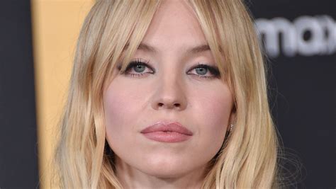 How Sydney Sweeney's MTV Awards Look Influenced A Controversial Trend