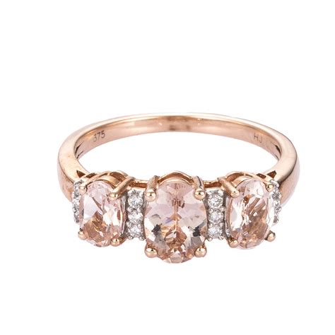 A diamond ring is a gift you cannot go wrong with, whether it's for an anniversary, birthday or any special occasion for that matter. Forever Mine Morganite Diamond Ring | HABIB Jewels