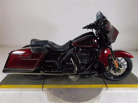 new 2019 harley davidson street glide cvo flhxse cvo touring in riverside 19flhxseblkfrstrd