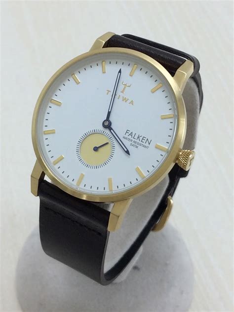 triwa トリワ falken fast110 クォーツ腕時計 アナログ レザー 中古品の販売・通販ならセカンドストリート