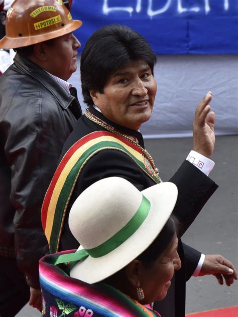 Bolivianos Votan En Referendo Sobre La Reelección De Evo Morales