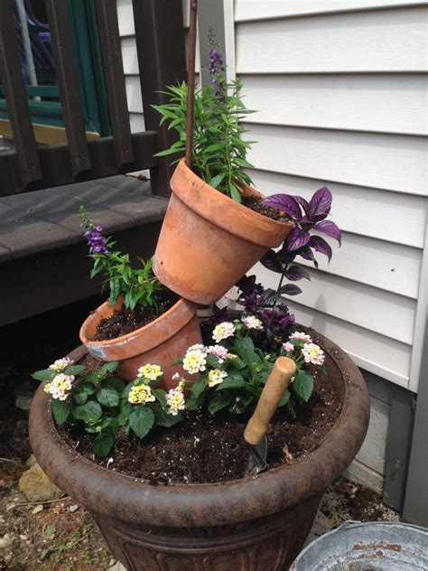 Stacked Flower Pots Joyful Daisy