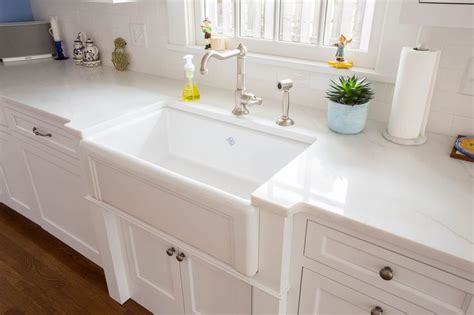 White Quartz Countertops That Look Like Marble Without The Maintenance