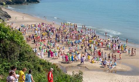 Hundreds Of Women Gear Up For Skinny Dipping Event On Wicklow Beach Dublin Live