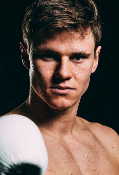 Ich bin simon, bin ein begeisterter boxer und sportler. Alle Infos & News zu Simon Zachenhuber | VIP.de