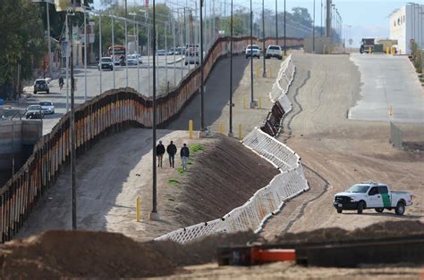En Fotos Así Está La Frontera Entre México Y Estados Unidos En La Era