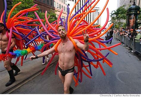 36th Sf Gay Pride Parade Huge Celebration Of Pride Hundreds Of