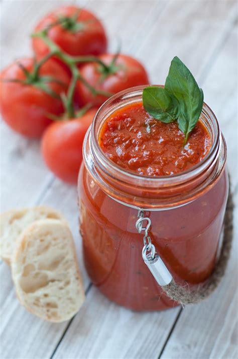 You'll need only five basic pantry ingredients to make this delicious marinara sauce: Nonna-Approved Tomato Sauce (pasta, pizza, etc) | Photos ...