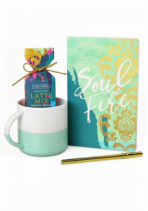 A practical and sophisticated birthday gift idea for your 60th year old lady boss or mom. 30 Best Birthday Gifts for Mom - Great Birthday Present ...