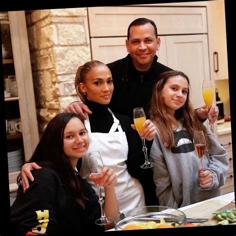 Here to support the jrod family! One Big Family! Jennifer Lopez and Alex Rodriguez ...