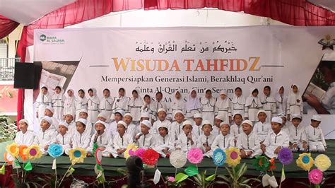 Contoh Banner Wisuda Tahfidz Terbaru