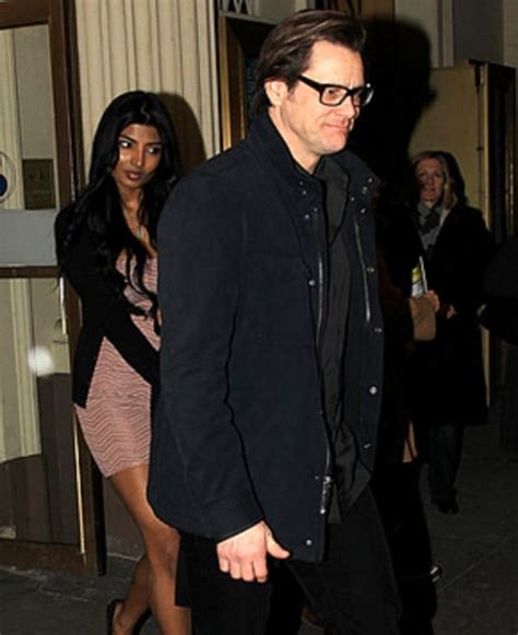 Pic Jim Carrey 49 Steps Out With New Model Girlfriend 24 Us Weekly