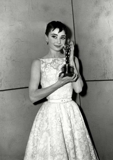 Classic Oscars Gowns Audrey Hepburn Wins In Go Fug Yourself Go Fug Yourself