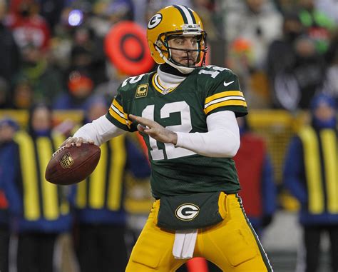 Green Bay Packers Qb Aaron Rodgers Says He Plans On Playing Till Hes