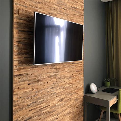 Les téléviseurs varient en taille et chacun à sa posture préférée devant … Habillage Mur derrière la Télévision | Idée Déco Mur TV Bois Salon