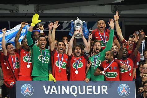 Avant le trophée des champions, mercredi, quatre matches ont permis aux parisiens ou aux marseillais de soulever un trophée. Match in Photos: PSG Win Coupe de France Thanks to Late ...