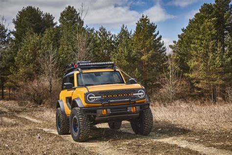 Sixth Generation Ford Bronco Debuts Two Ecoboost Petrols Removable