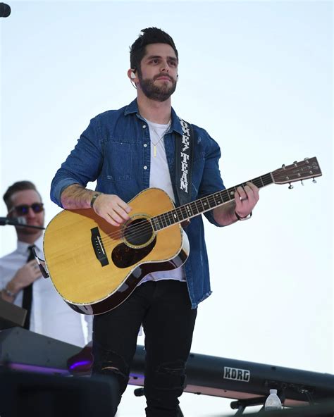 Things You Might Not Know About Thomas Rhett Fame10