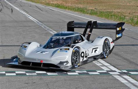 Vws Electric Pikes Peak Racer Is Now The Champion At Goodwood Too