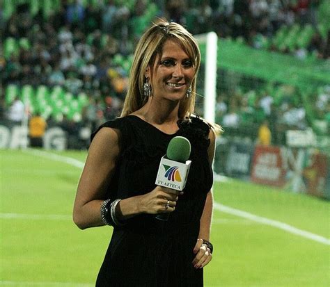 Politics And World News Rush Limbaugh New York Jets Reporter Ines Sainz Is Bootylicious