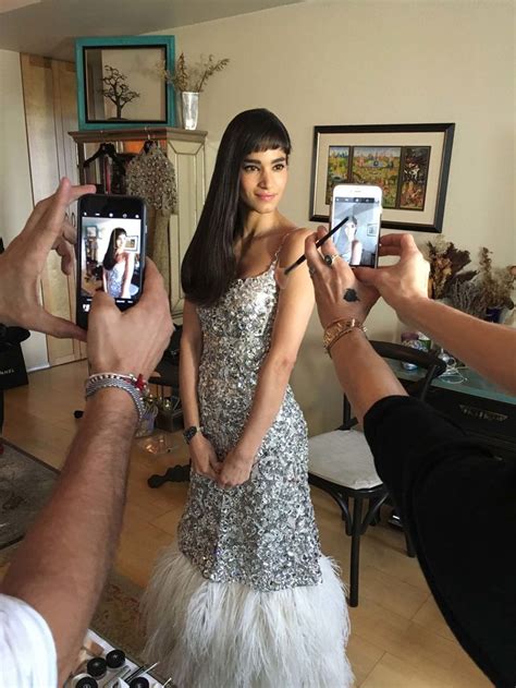 Watch Sofia Boutella Prep For Her First Oscars Red Carpet Sofia