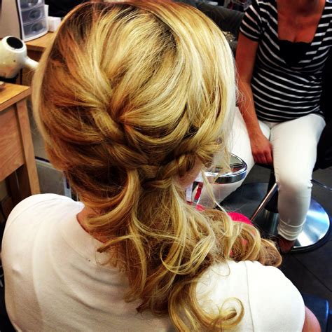 Pin By Laura Benson On Gettin Hitched Side Braid Ponytail Side