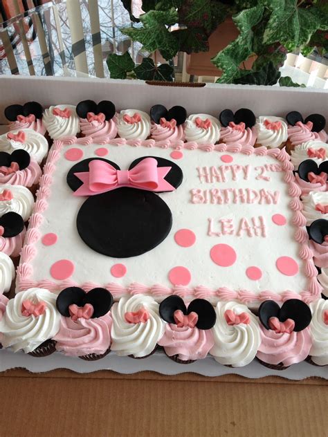 Minnie Mouse Sheet Cake With Cupcakes