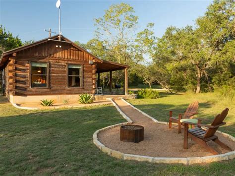 14 Coolest Cabin Rentals In The Texas Hill Country For 2023 Trips To