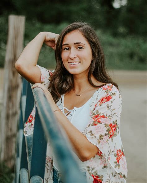 Cassie Senior ‘19 — Caroline Stacey Photography Class Of 2019 Senior