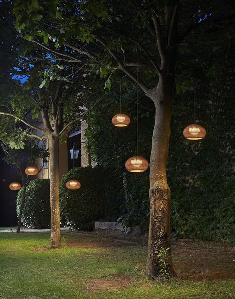 Light According To Bover Luces Para Jardin Exterior Luces Colgantes