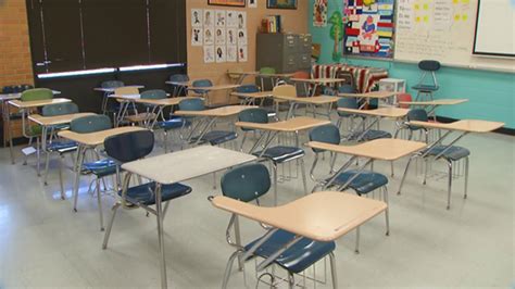 Gov Lee Supportive Of K 12 Teacher Pay Increase But Amount In Question