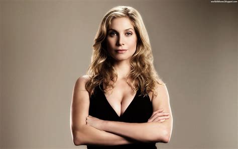 Elizabeth Mitchell Blonde American Actress And Model Fascinating Looking Juliet Burke Lost Image
