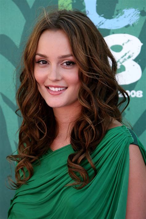 Long thick wavy hairstyle for. Long Wavy Hairstyles - 2013 hairstyles, hairstyles 2013 ...