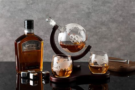 Wholesale Verolux Whiskey Globe Decanter Set With 2 Glasses In T Box For Liquor Whiskey