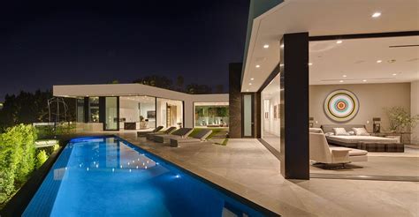 Amazing Contemporary Californian Mansion With Gorgeous Infinity Pool By