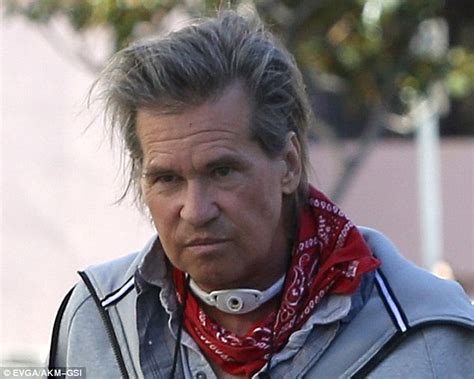 Val Kilmer Spotted With A Breathing Aid After Saying He Wasnt In Throat Cancer Battle Daily