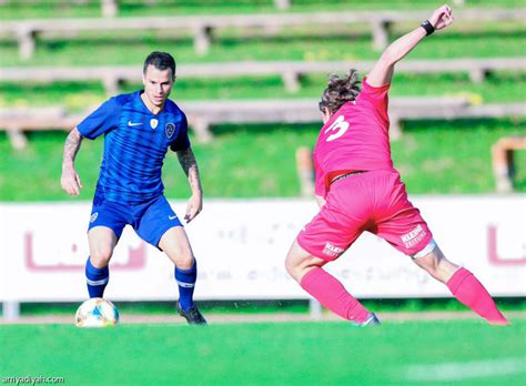 Jul 02, 2021 · بدأ نادي الهلال رحلة البحث في الدوري الإنجليزي الممتاز، عن لاعب وسط هجومي لتعزيز صفوف الفريق ليظهر خيار الآيسلندي غيلفي سيغوردسون، صانع ألعاب إيفرتون الإنجليزي. كاريلو يقلق الهلال | صحيفة الرياضية