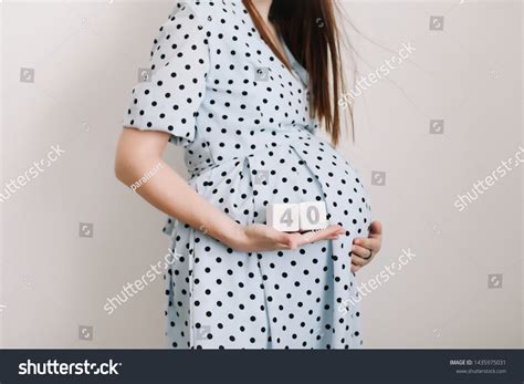 40 Weeks Pregnancy Pregnant Woman Touching Stock Photo 1435975031