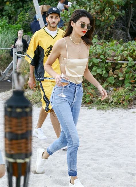 Kendall Jenner At The Beach In Miami 12042016 Hawtcelebs