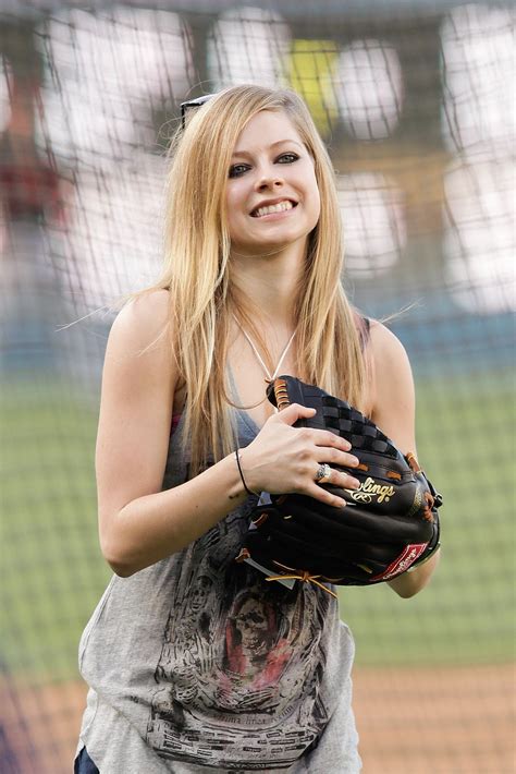 Doação de Fotos Fakes Avril Lavigne
