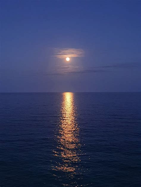 Moon Light Reflection On Sea · Free Stock Photo