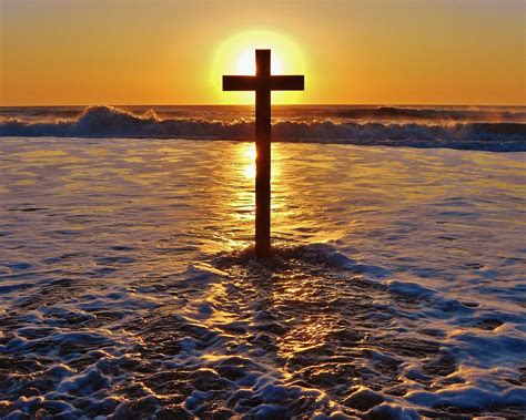 Easter Sunrise Cross Outer Banks 1 Photograph By Mark Lemmon